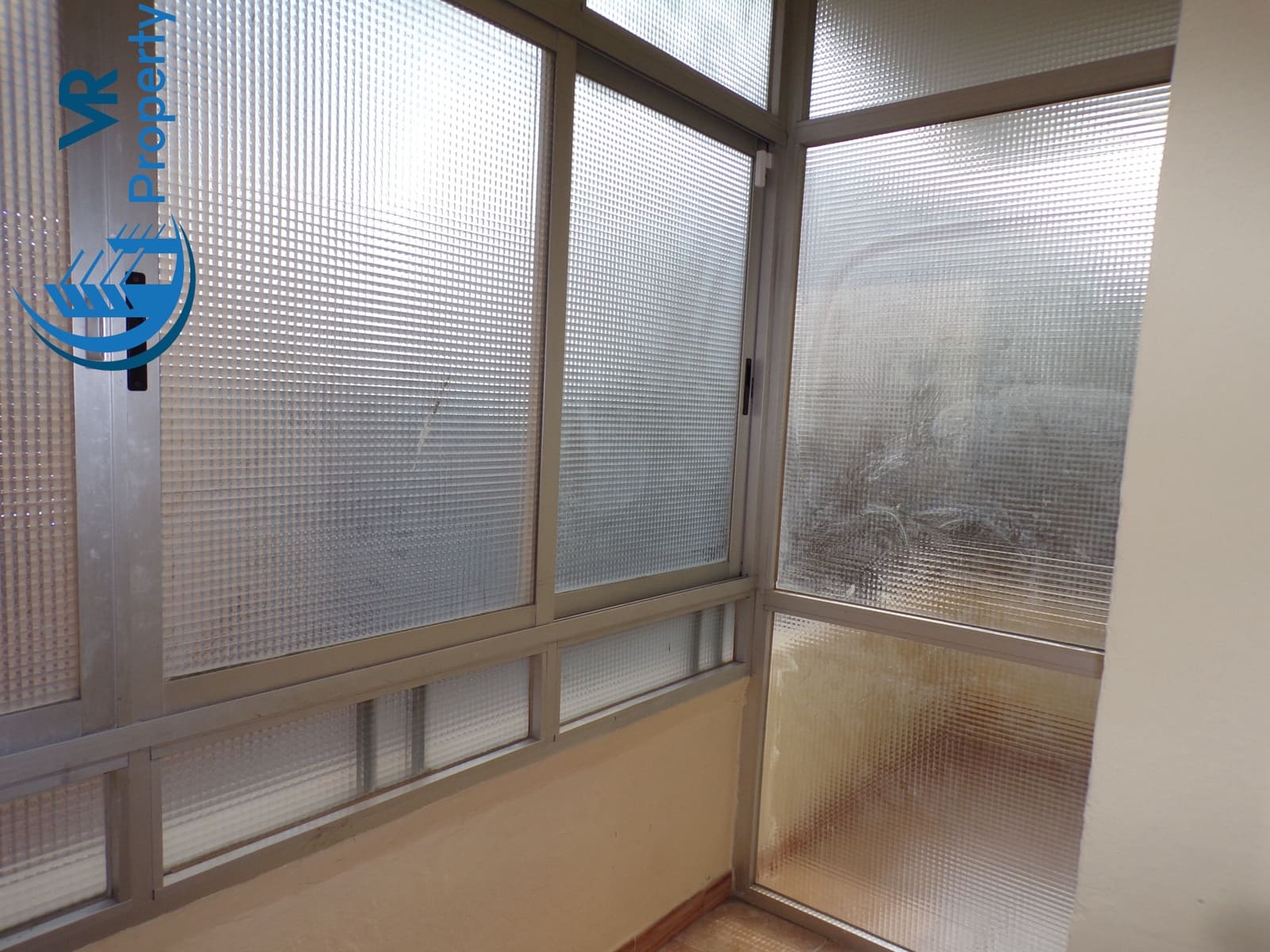 2 soveværelse Lejlighed til salg i Alicante by - € 75.000 (Ref: 9187220)