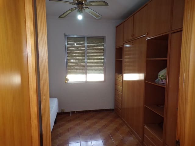 3 quarto Apartamento para venda em Virgen del Remedio - Parque lo Morant, Alicante cidade com garagem - 85 000 € (Ref: 9237693)