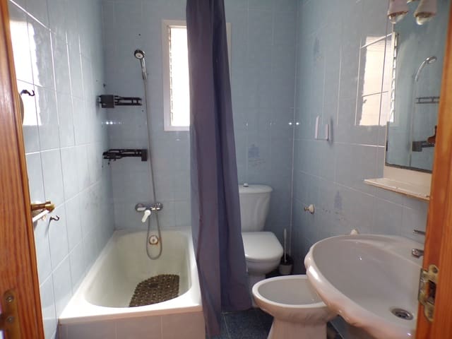 3 quarto Apartamento para venda em Virgen del Remedio - Parque lo Morant, Alicante cidade com garagem - 85 000 € (Ref: 9237693)