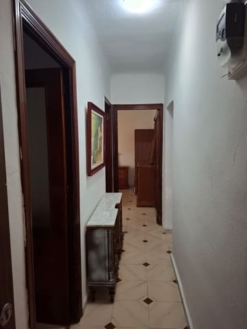 2 bedroom Apartment for rent in Colonia Requena, Alicante / Alacant city - € 850 (Ref: 9550238)