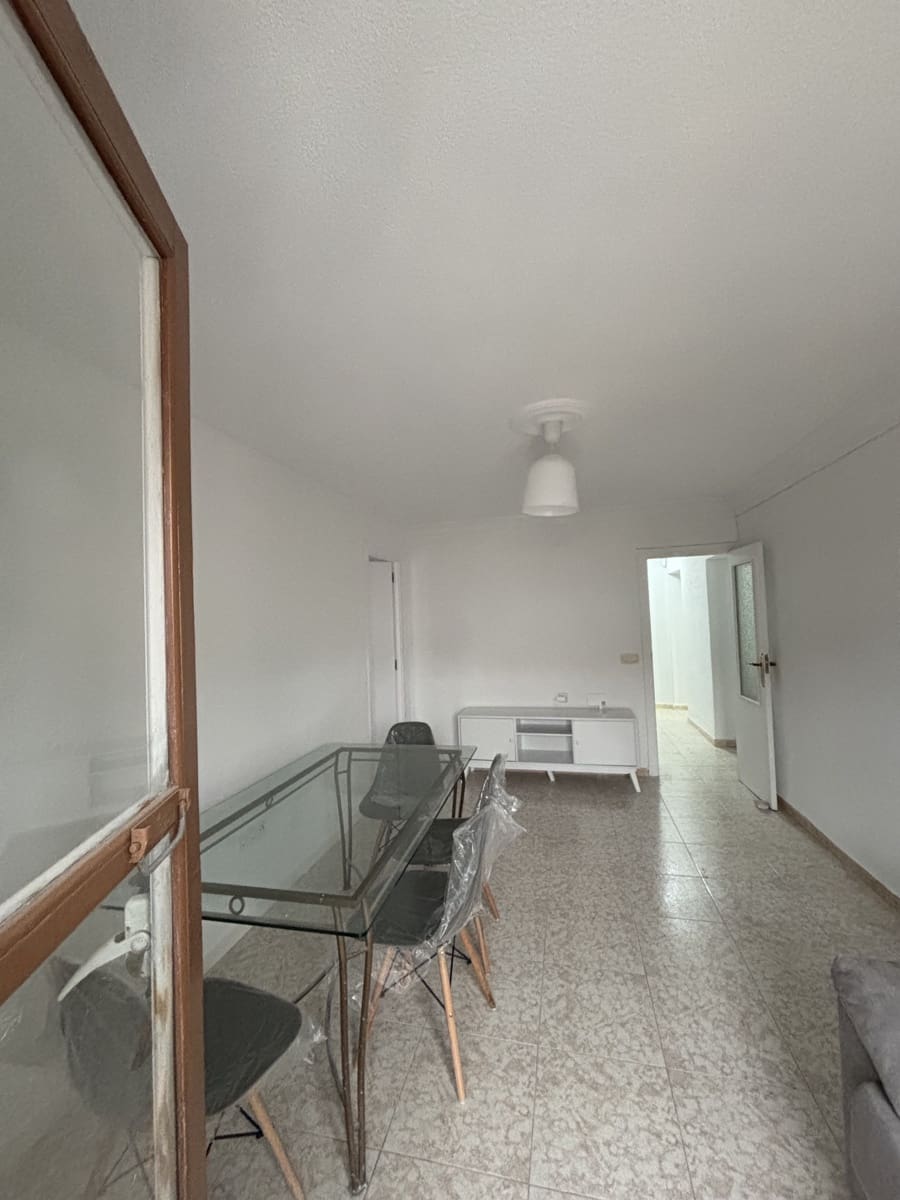 3 quarto Apartamento para arrendar em Alicante cidade - 900 € (Ref: 9559798)