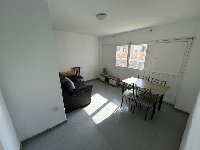 3 soveværelse Lejlighed til leje i Ensanche - Diputacion, Alicante by - € 800 (Ref: 9559800)