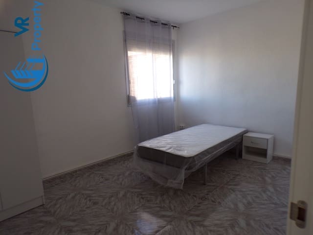 4 soverom Leilighet til salgs i Colonia Requena, Alicante by - € 95 000 (Ref: 9571561)