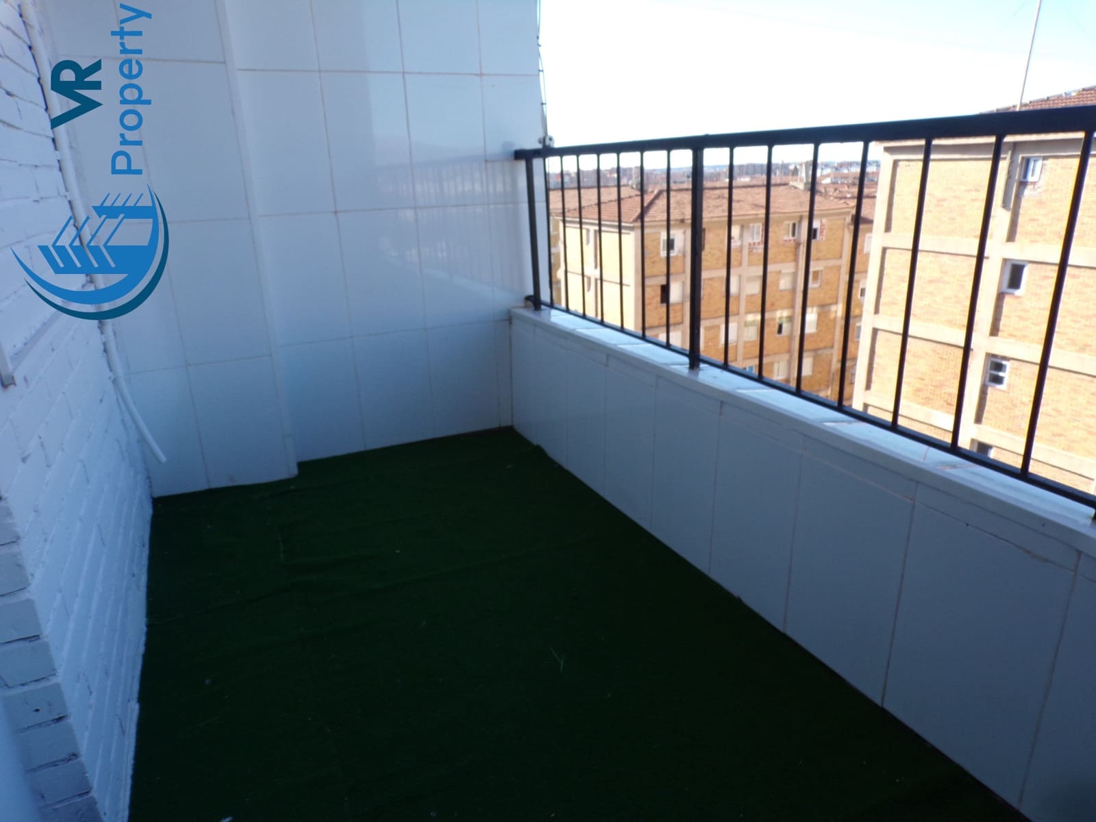 4 soverom Leilighet til salgs i Alicante by - € 95 000 (Ref: 9571561)