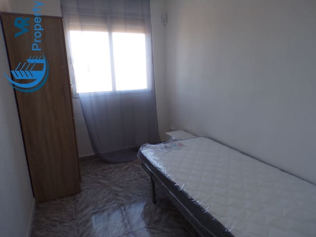 4 soverom Leilighet til salgs i Colonia Requena, Alicante by - € 95 000 (Ref: 9571561)