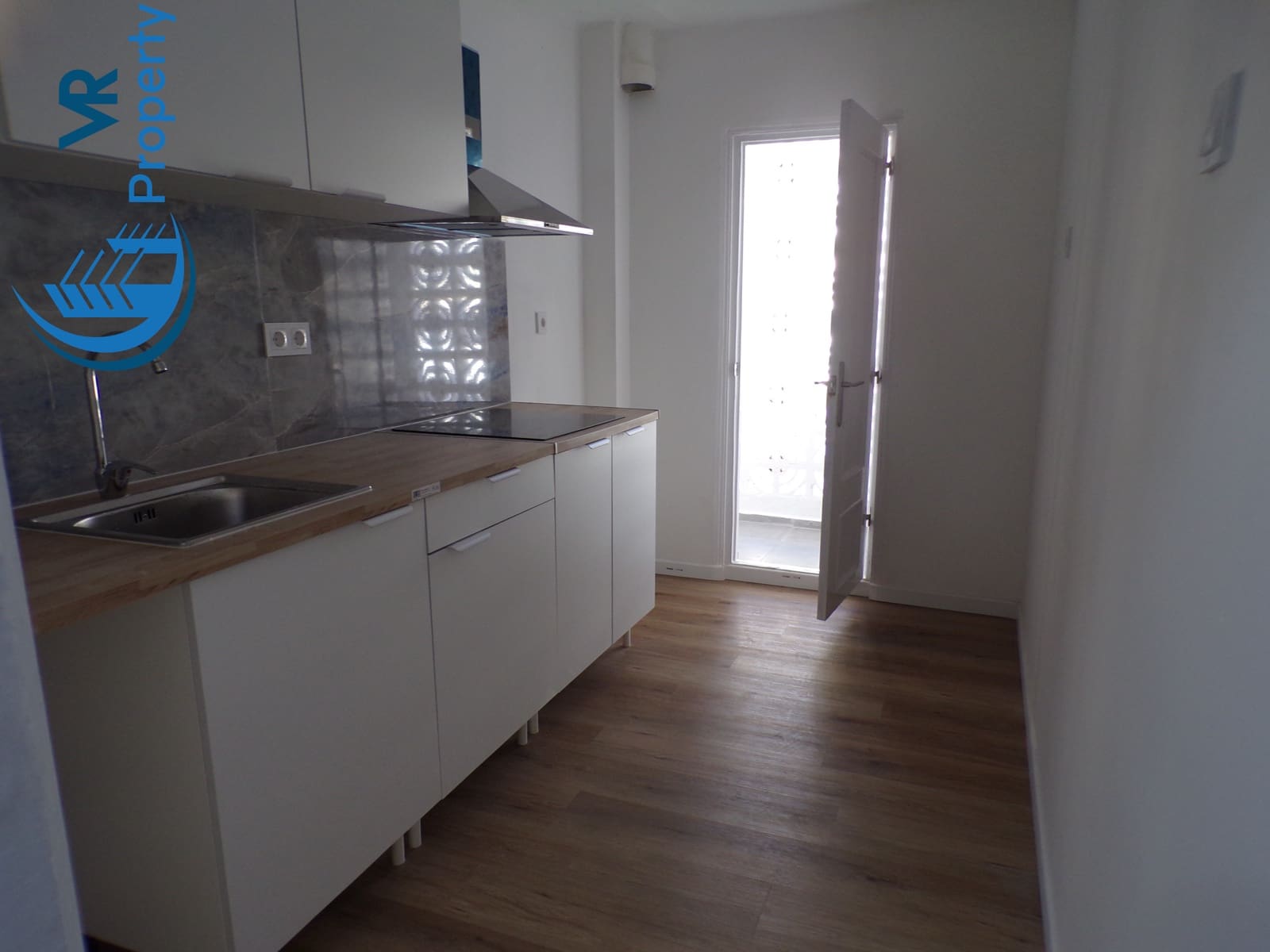 3 soverom Leilighet til salgs i Alicante by med garasje - € 110 000 (Ref: 9571622)