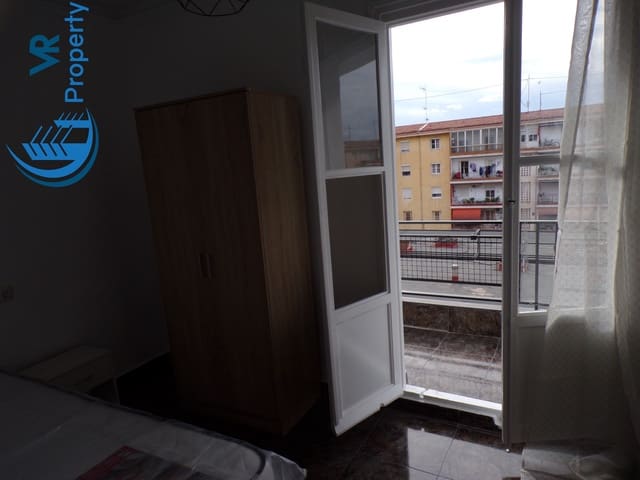 4 sovrum Lägenhet till salu i Virgen del Remedio - Parque lo Morant, Alicante stad med garage - 116 000 € (Ref: 9599883)