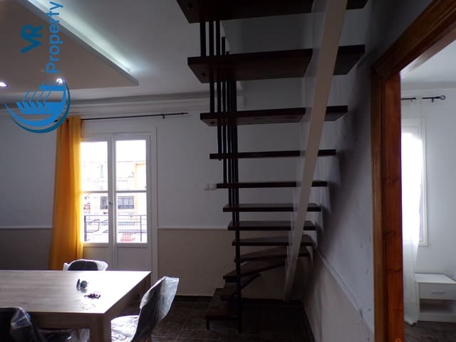 4 sovrum Lägenhet till salu i Virgen del Remedio - Parque lo Morant, Alicante stad med garage - 116 000 € (Ref: 9599883)