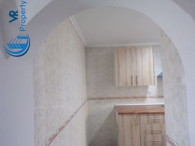 4 sovrum Lägenhet till salu i Virgen del Remedio - Parque lo Morant, Alicante stad med garage - 116 000 € (Ref: 9599883)