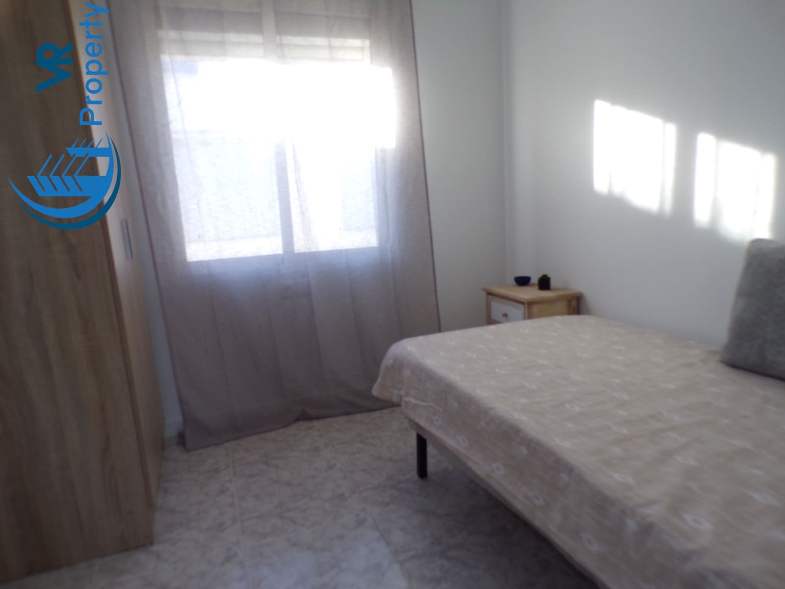 4 soveværelse Lejlighed til salg i Alicante by - € 116.000 (Ref: 9614298)