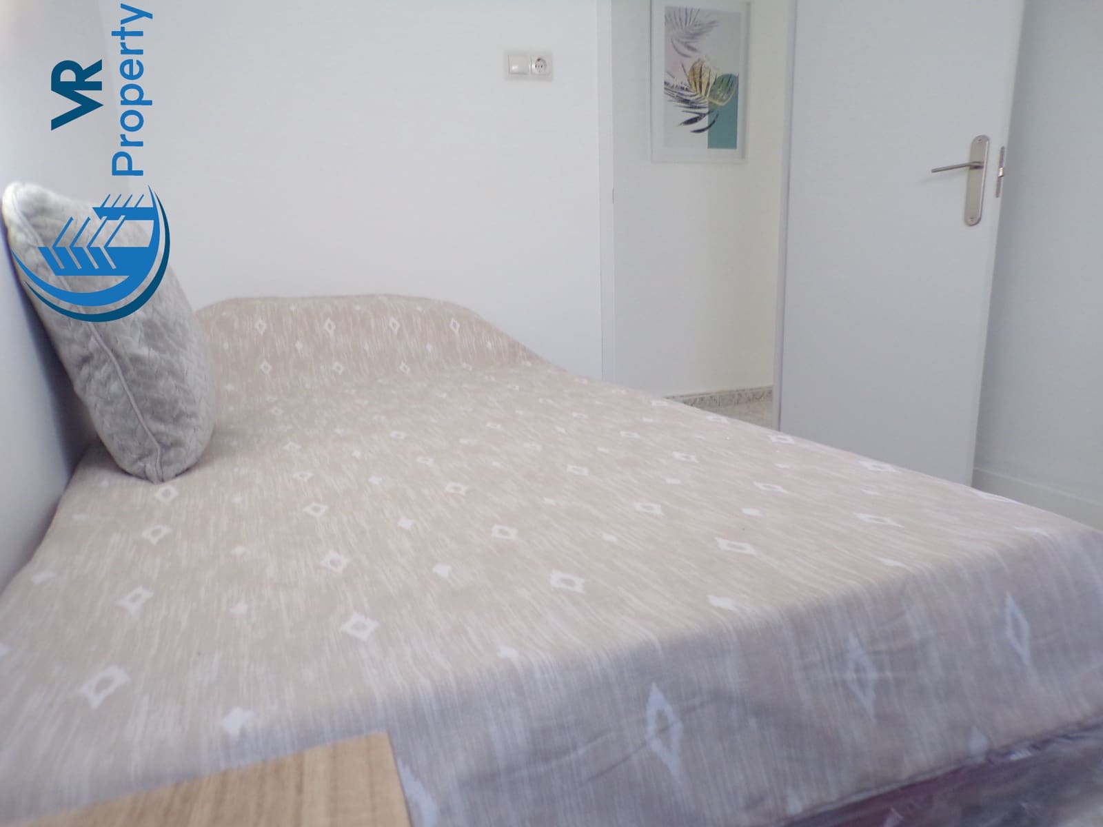 4 soveværelse Lejlighed til salg i Alicante by - € 116.000 (Ref: 9614298)