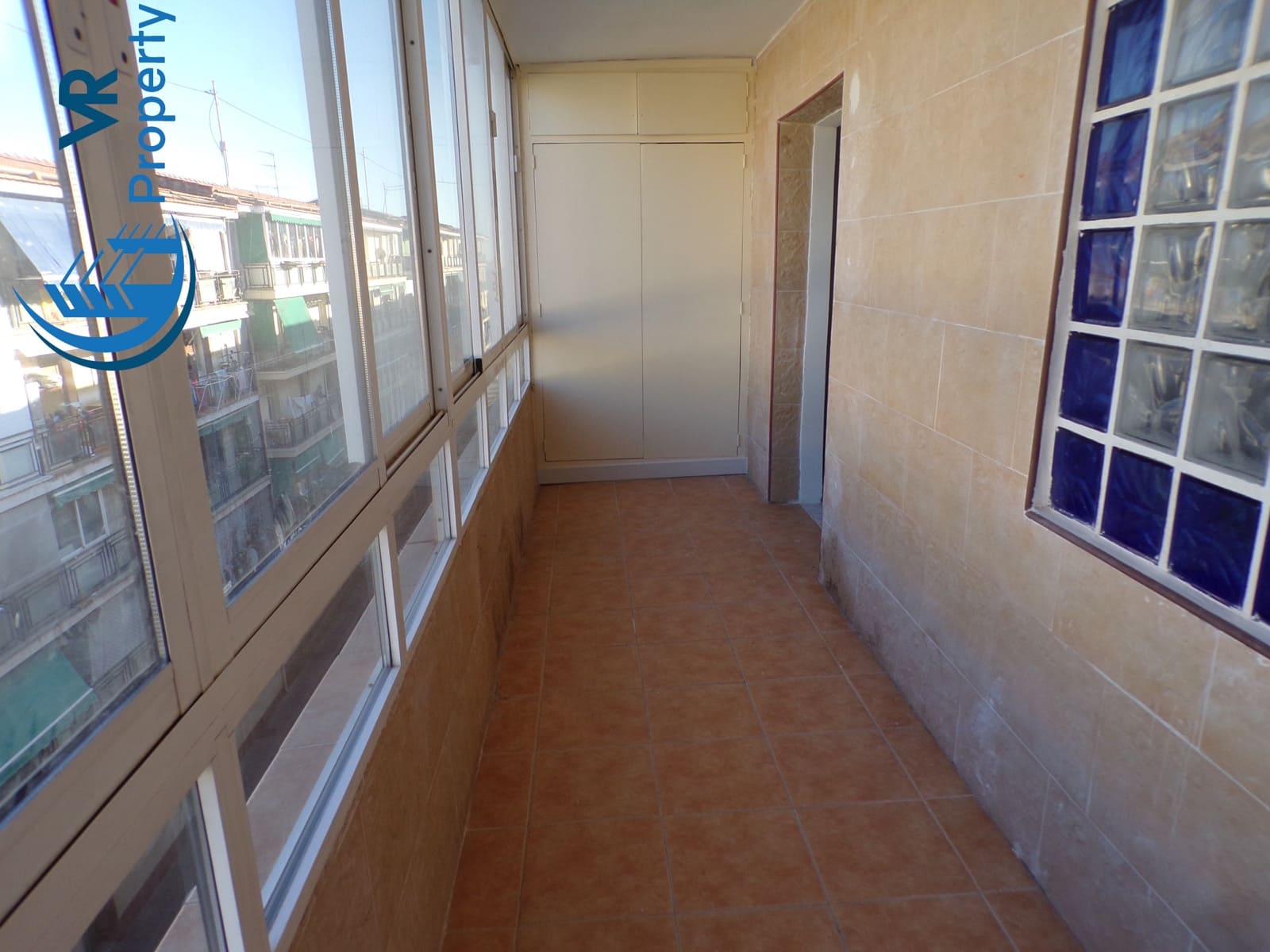 4 soveværelse Lejlighed til salg i Alicante by - € 116.000 (Ref: 9614298)