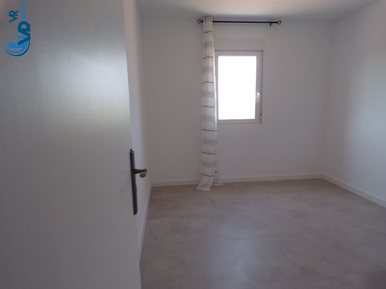 3 sovrum Lägenhet till salu i Alicante stad - 145 000 € (Ref: 9961091)