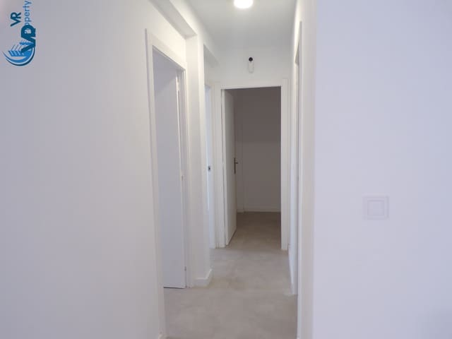 3 makuuhuone Huoneisto myytävänä paikassa Virgen del Remedio - Parque lo Morant, Alicante kaupunki mukana 
autotalli - 145 000 € (Ref: 9965545)