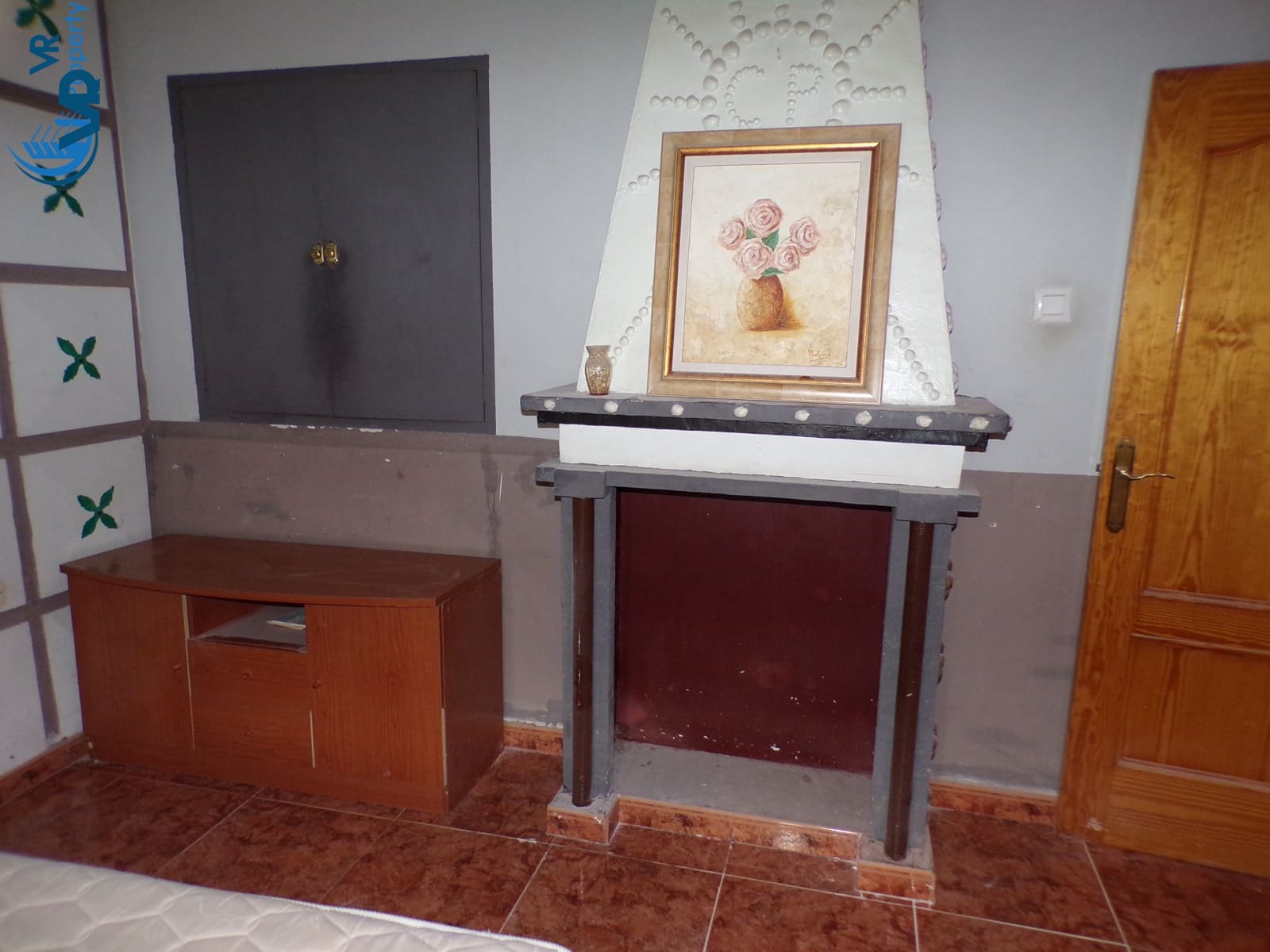 3 bedroom Apartment for sale in Alicante / Alacant city with garage - € 115,000 (Ref: 9965597)