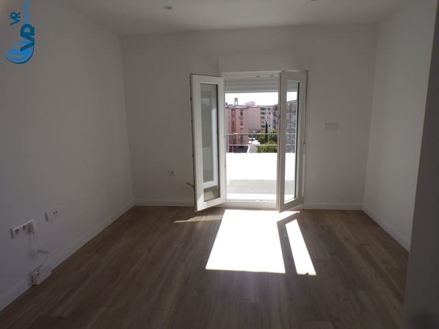 3 bedroom Apartment for sale in Virgen del Remedio - Parque lo Morant, Alicante / Alacant city with garage - € 135,000 (Ref: 9971662)