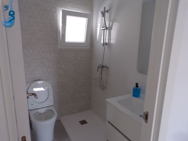 3 bedroom Apartment for sale in Virgen del Remedio - Parque lo Morant, Alicante / Alacant city with garage - € 135,000 (Ref: 9971662)