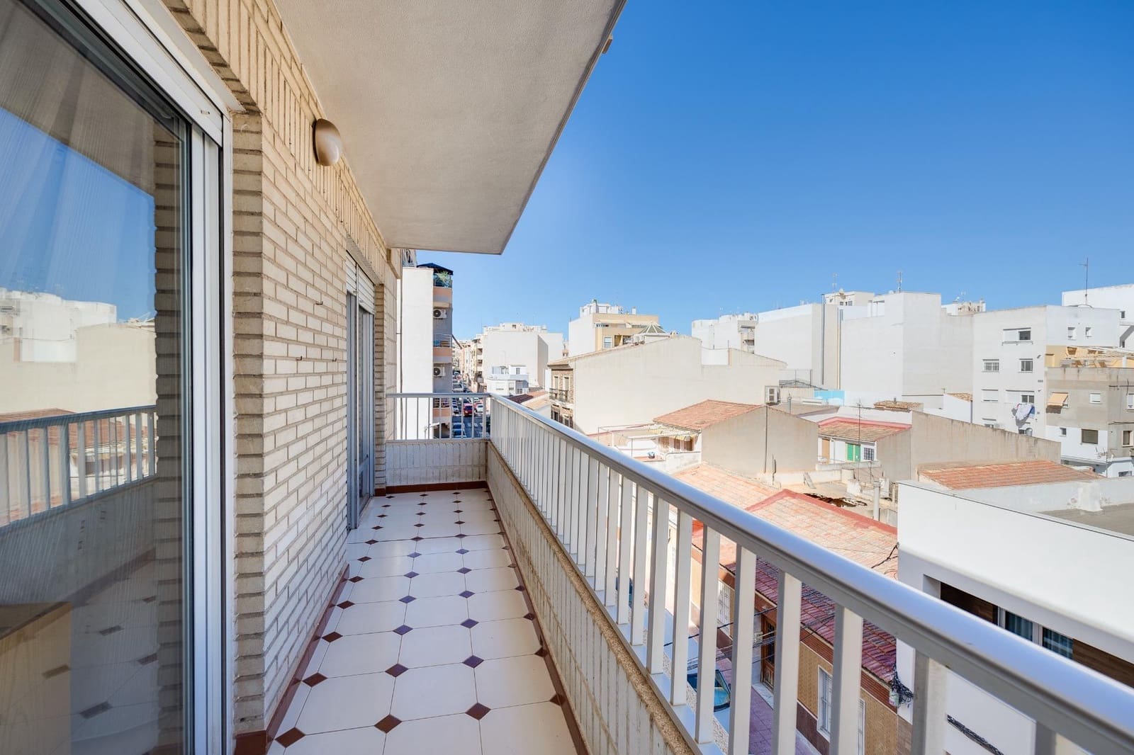 4 soveværelse Lejlighed til salg i Torrevieja - € 166.500 (Ref: 9282147)