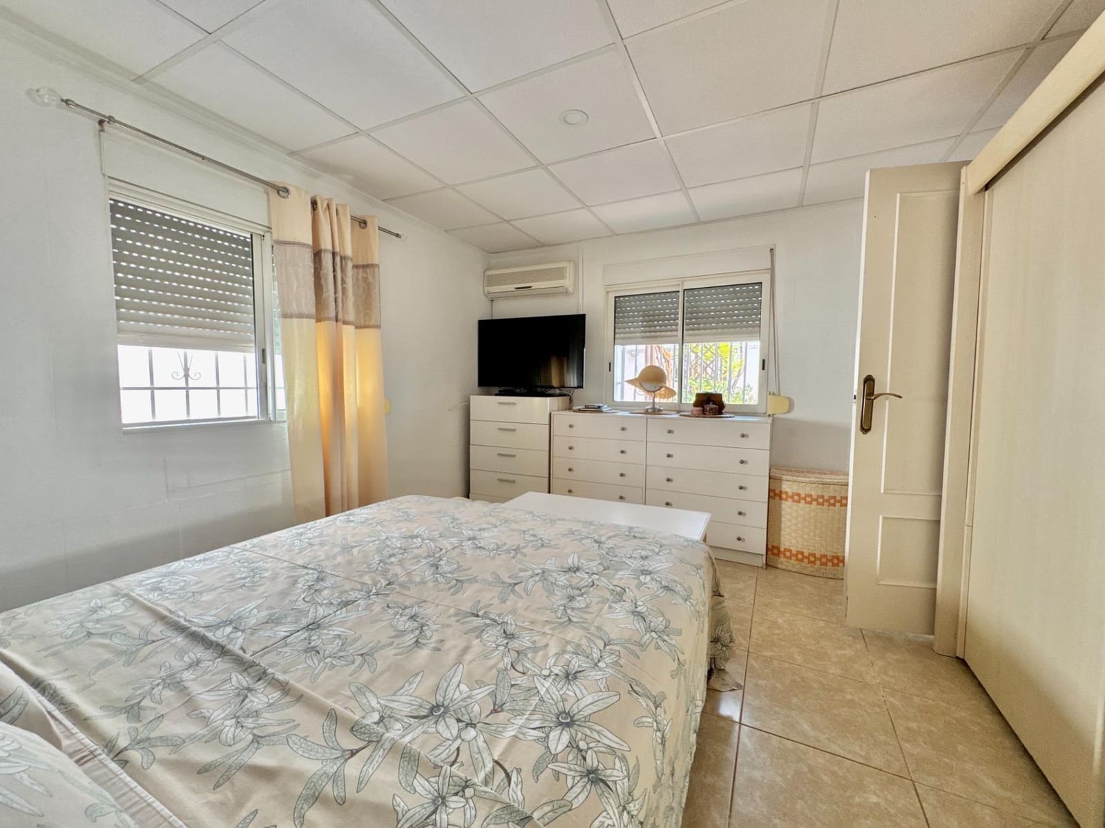 7 Zimmer Villa zu verkaufen in Dolores mit Pool - 649.000 € (Ref: 9282166)