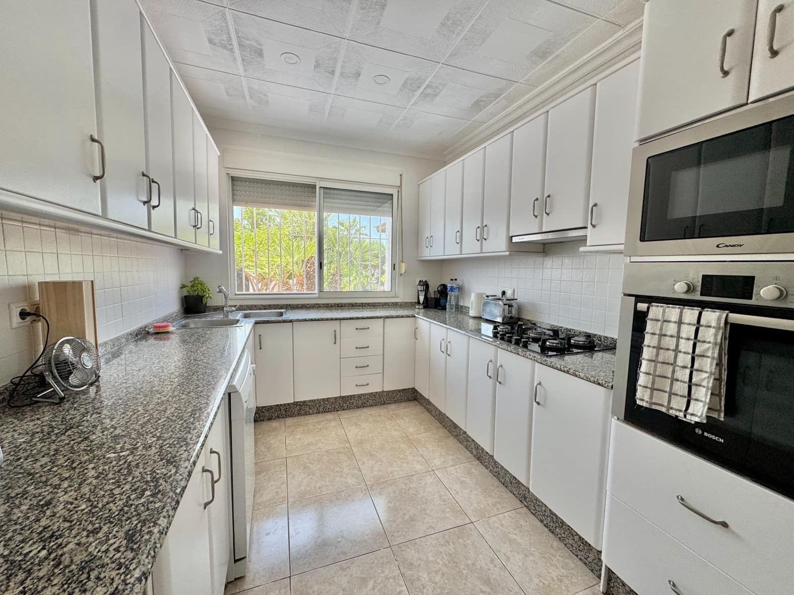 7 Zimmer Villa zu verkaufen in Dolores mit Pool - 649.000 € (Ref: 9282166)