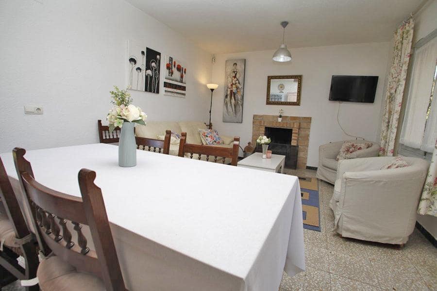 Chalet de 2 habitaciones en Torrevieja en venta - 425.000 € (Ref: 9520831)