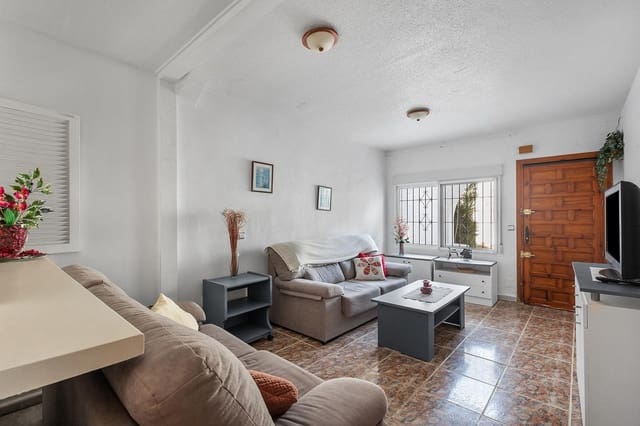 2 quarto Moradia em Banda para venda em Torrevieja com piscina - 150 000 € (Ref: 9644987)