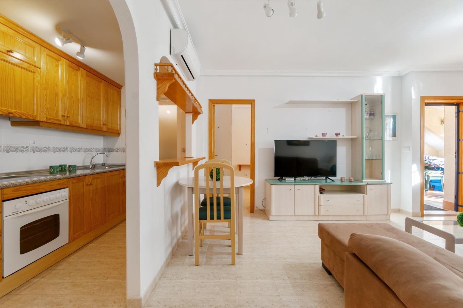 2 slaapkamer Appartement te koop in Orihuela Costa met zwembad - € 185.000 (Ref: 9651917)