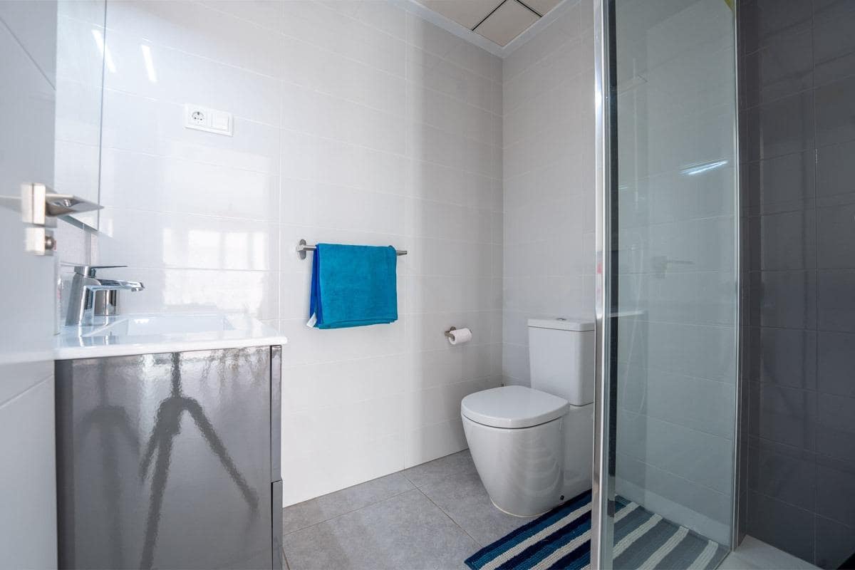 Ático de 2 habitaciones en Pilar de la Horadada en venta - 229.900 € (Ref: 9651918)