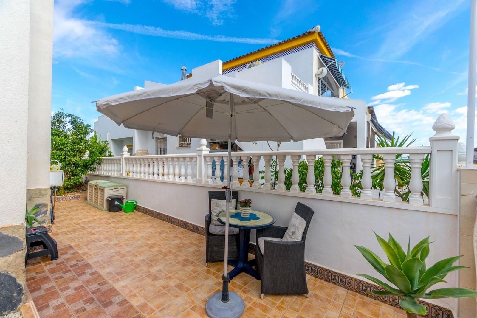 3 bedroom Terraced Villa for sale in Torrevieja with pool - € 223,000 (Ref: 9651925)