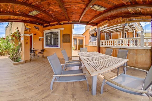 3 bedroom Terraced Villa for sale in Los Altos with pool - € 219,000 (Ref: 9651926)