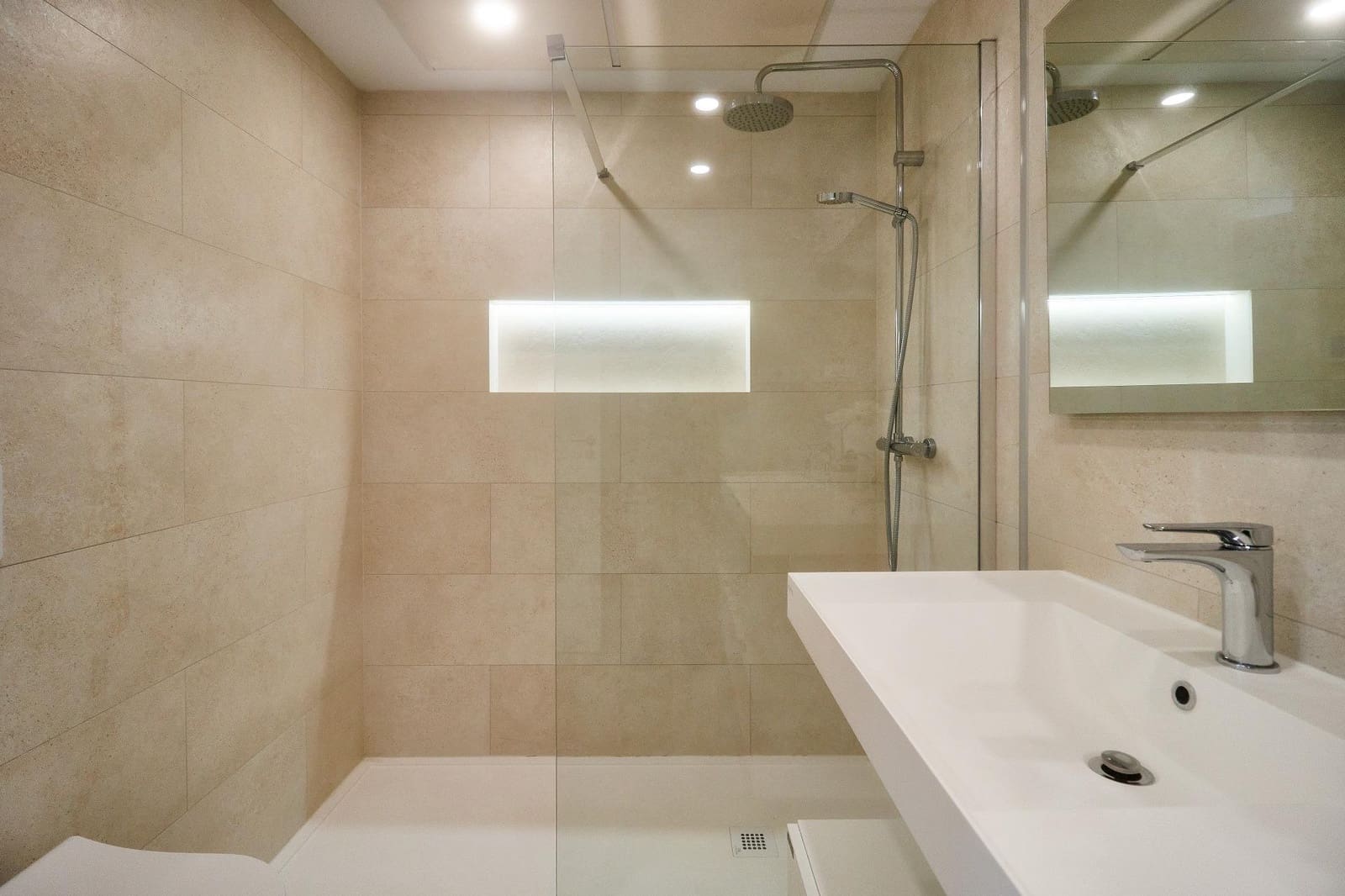2 slaapkamer Appartement te koop in Fuengirola met zwembad garage - € 750.000 (Ref: 10100305)