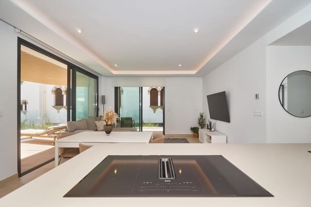 2 slaapkamer Appartement te koop in Fuengirola met zwembad garage - € 750.000 (Ref: 10100305)