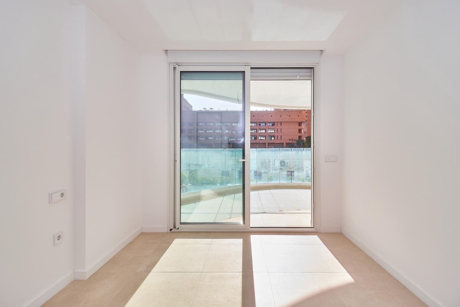 2 soveværelse Lejlighed til salg i Fuengirola med swimmingpool garage - € 469.000 (Ref: 10129684)