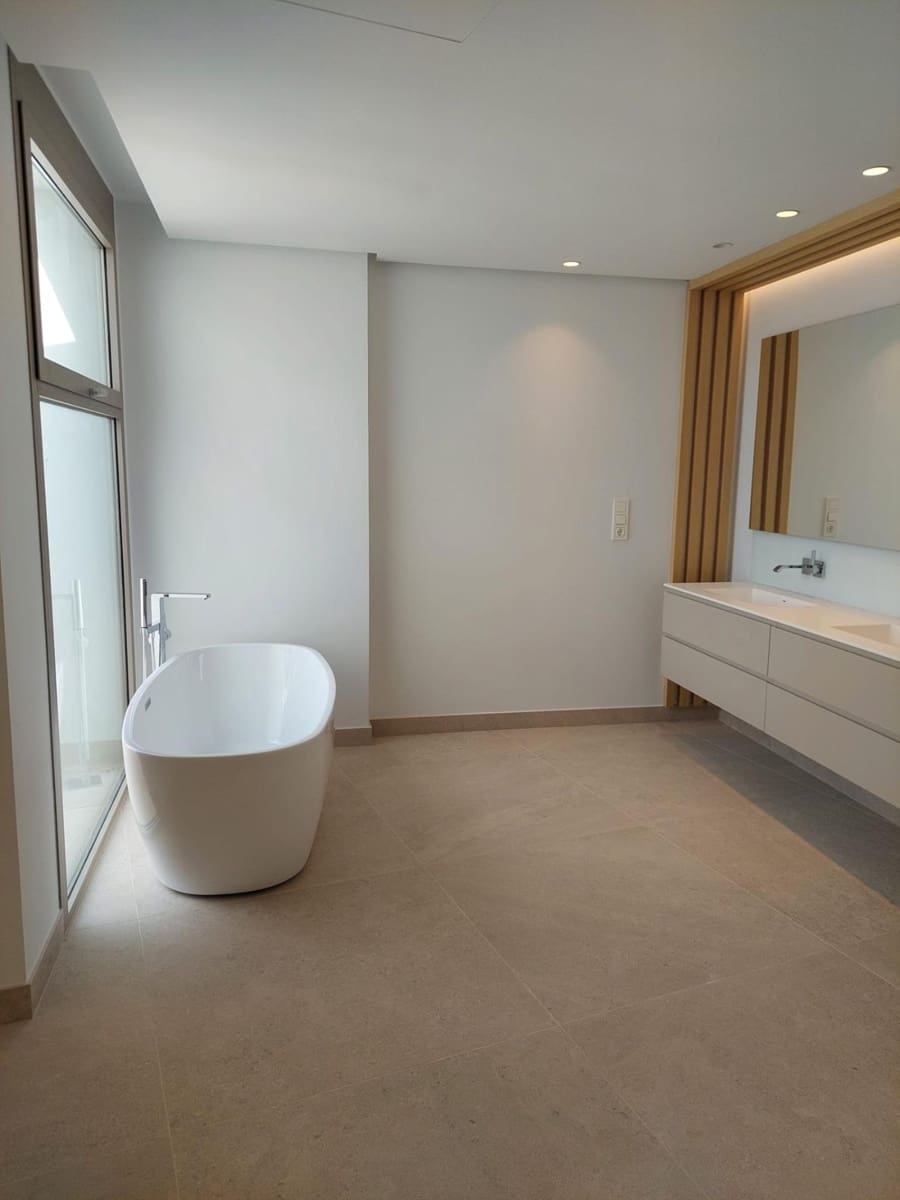 4 soverom Penthouse til salgs i La Quinta med svømmebasseng garasje - € 2 390 000 (Ref: 10155369)