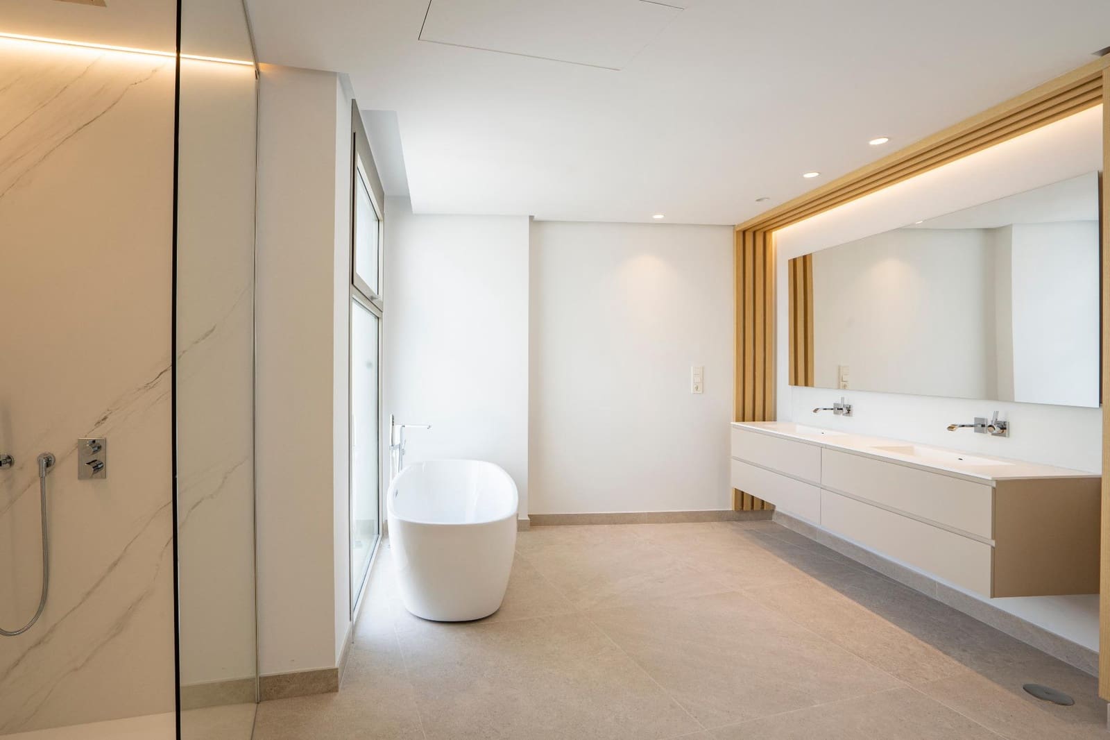 4 soverom Penthouse til salgs i La Quinta med svømmebasseng garasje - € 2 390 000 (Ref: 10155369)