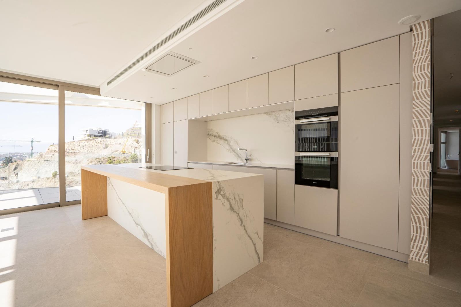 4 soverom Penthouse til salgs i La Quinta med svømmebasseng garasje - € 2 390 000 (Ref: 10155369)