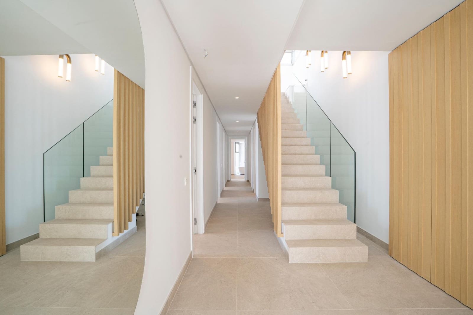 4 soverom Penthouse til salgs i La Quinta med svømmebasseng garasje - € 2 390 000 (Ref: 10155369)