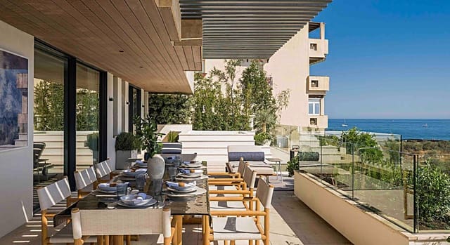 Apartamento de 4 habitaciones en Seghers, Estepona en venta con piscina garaje - 5.700.500 € (Ref: 10165158)