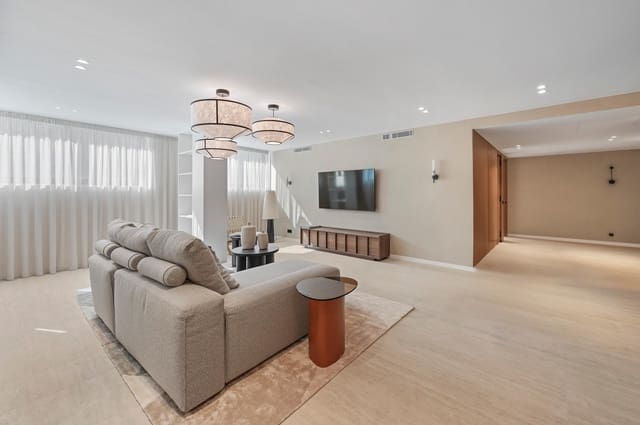 5 quarto Moradia para venda em Benalmádena com piscina garagem - 2 100 000 € (Ref: 10165166)