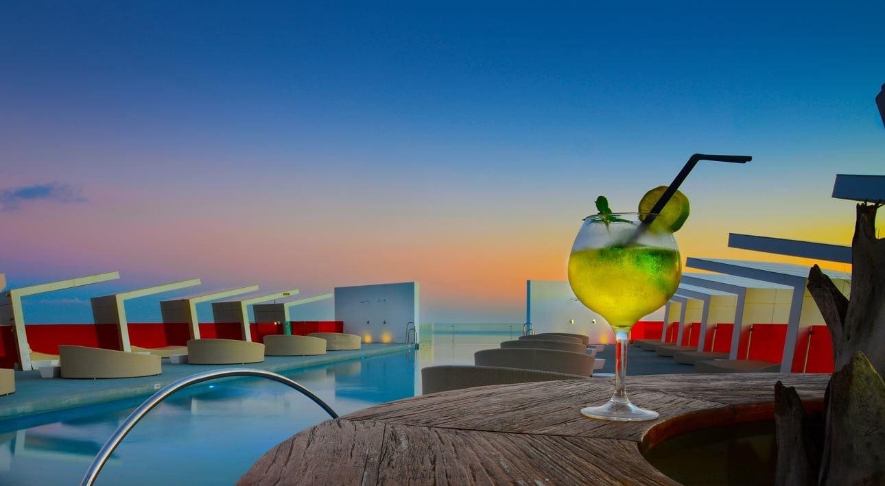 3 slaapkamer Penthouse te koop in Carvajal met zwembad garage - € 2.195.000 (Ref: 7284372)