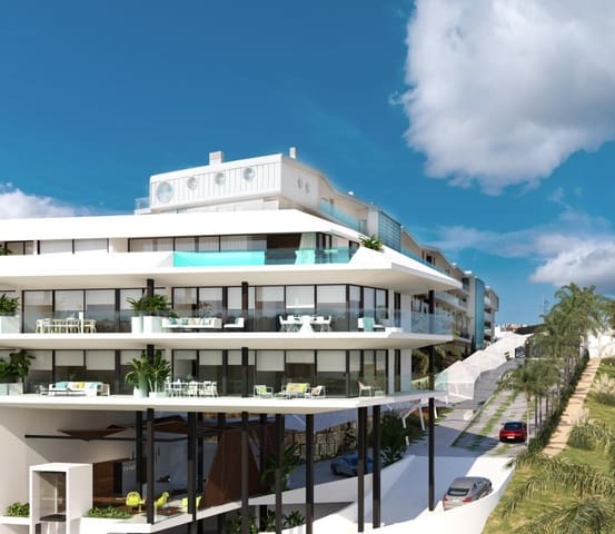 Ático de 3 habitaciones en Carvajal, Fuengirola en venta con piscina garaje - 2.595.000 € (Ref: 7284377)