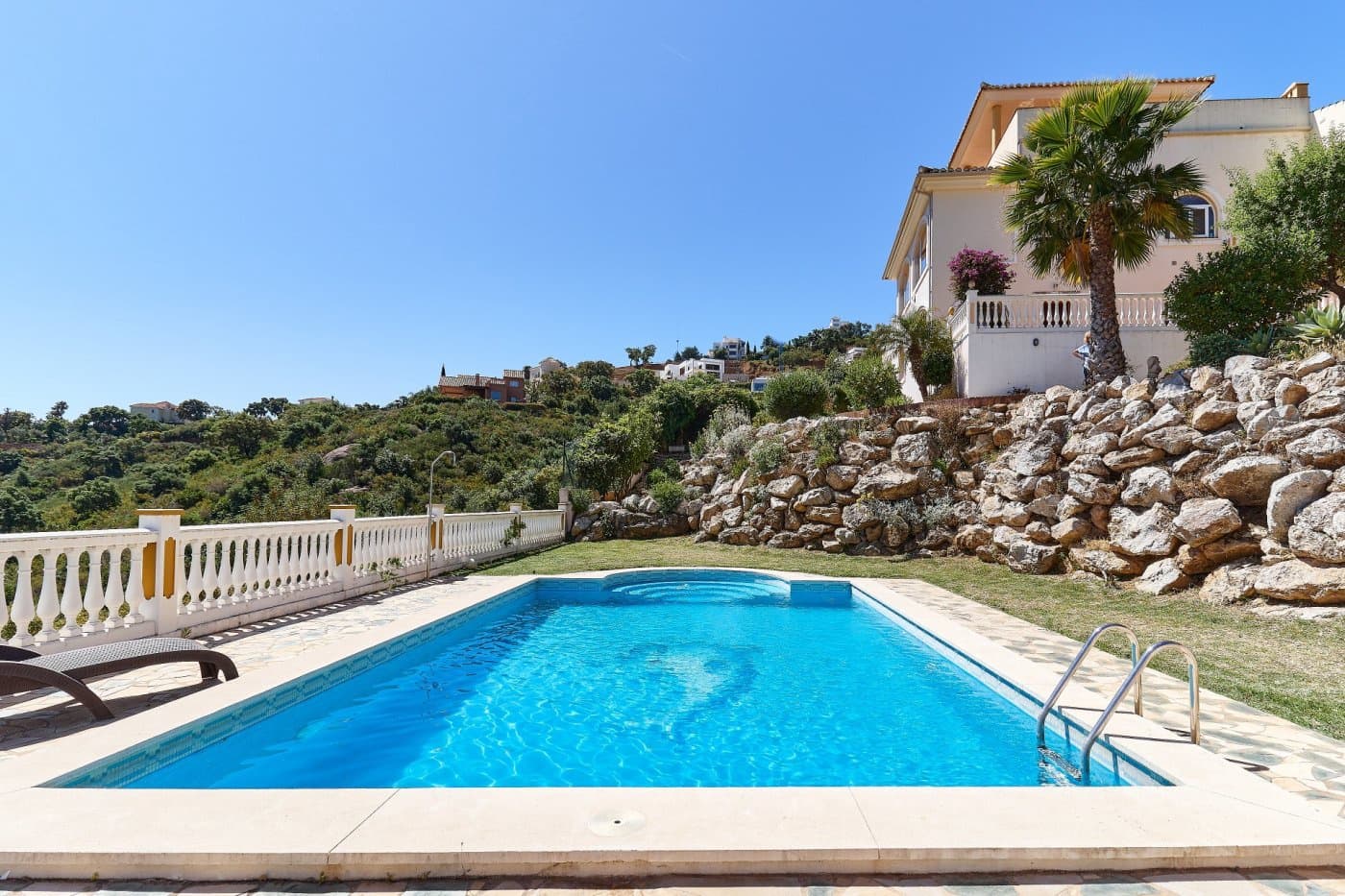 6 soveværelse Villa til salg i La Mairena med swimmingpool garage - € 1.400.000 (Ref: 7284396)