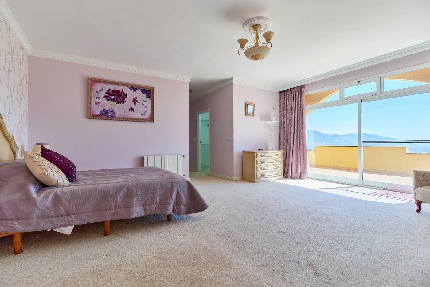 6 soveværelse Villa til salg i La Mairena med swimmingpool garage - € 1.400.000 (Ref: 7284396)