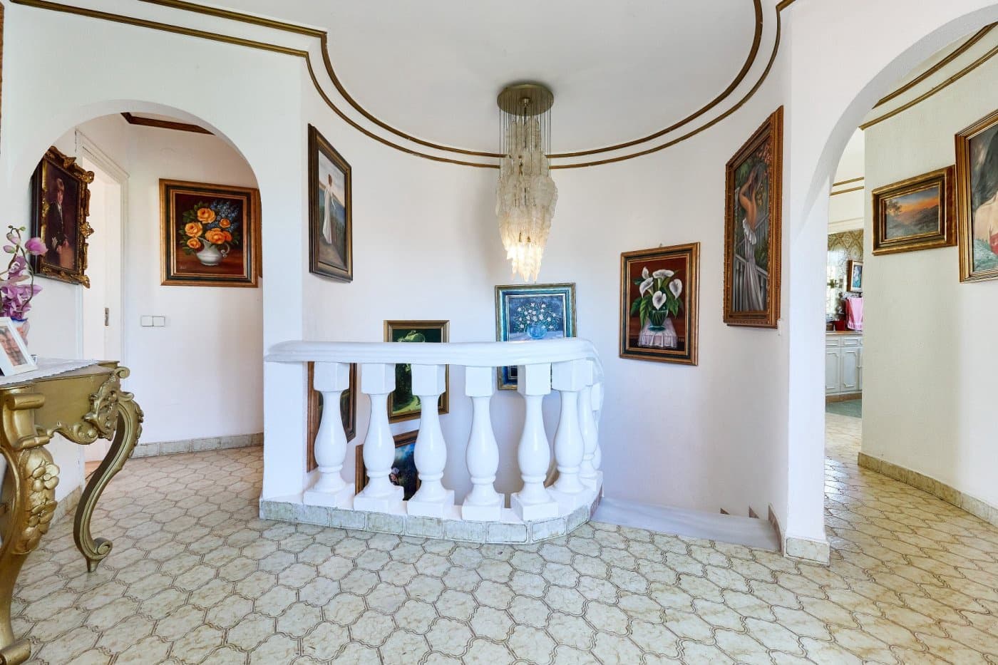 8 soveværelse Villa til salg i Marbella med swimmingpool garage - € 1.765.000 (Ref: 7284409)