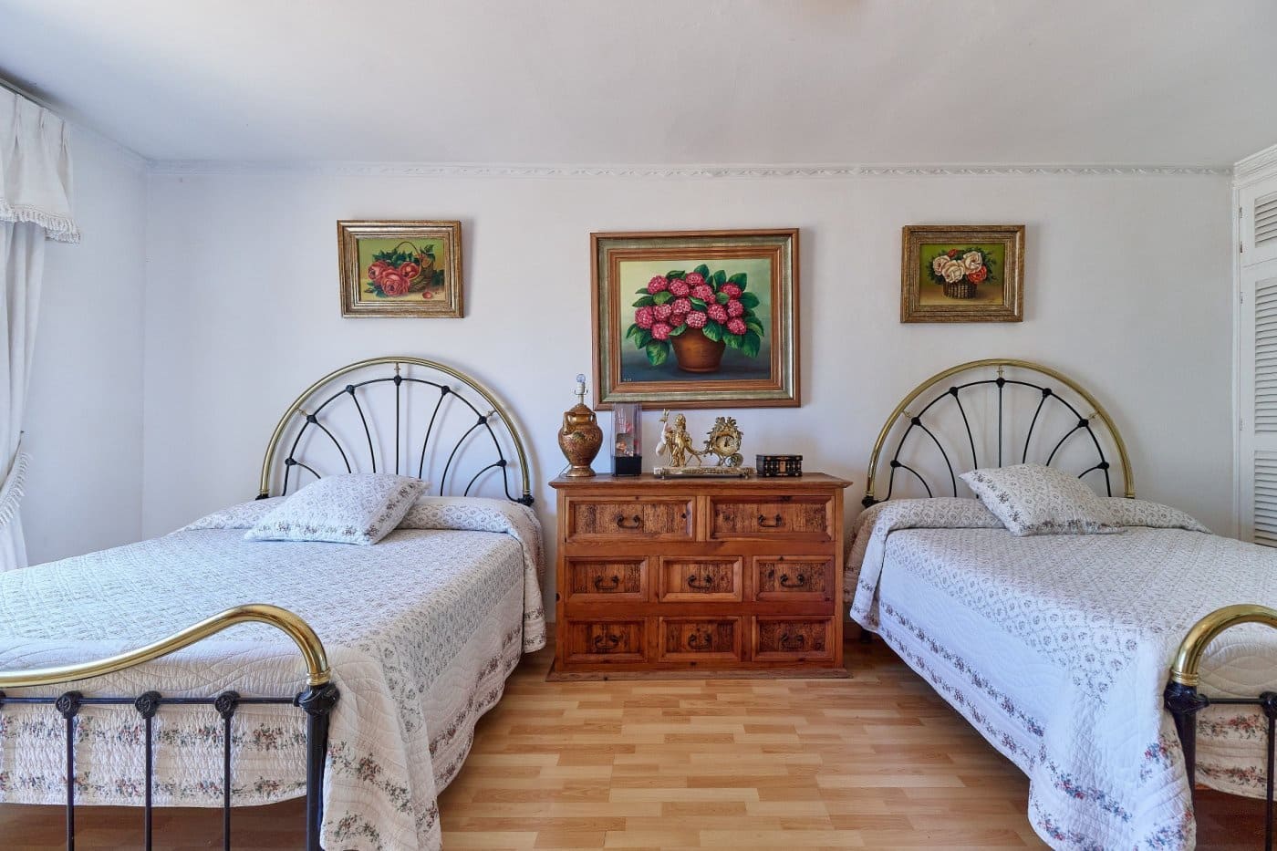 8 soveværelse Villa til salg i Marbella med swimmingpool garage - € 1.765.000 (Ref: 7284409)