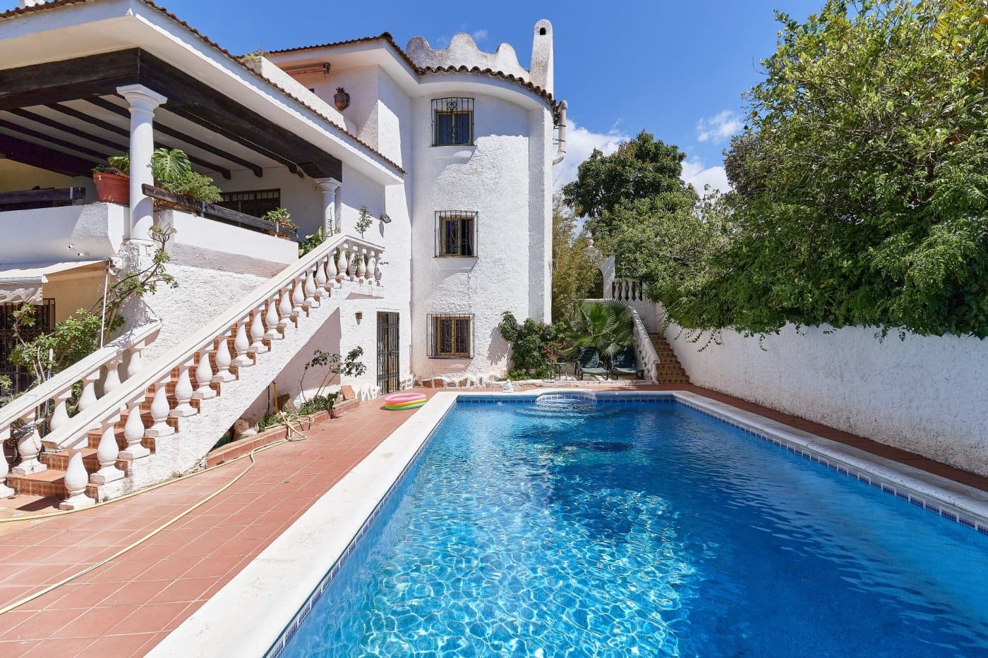 8 soveværelse Villa til salg i Marbella med swimmingpool garage - € 1.765.000 (Ref: 7284409)