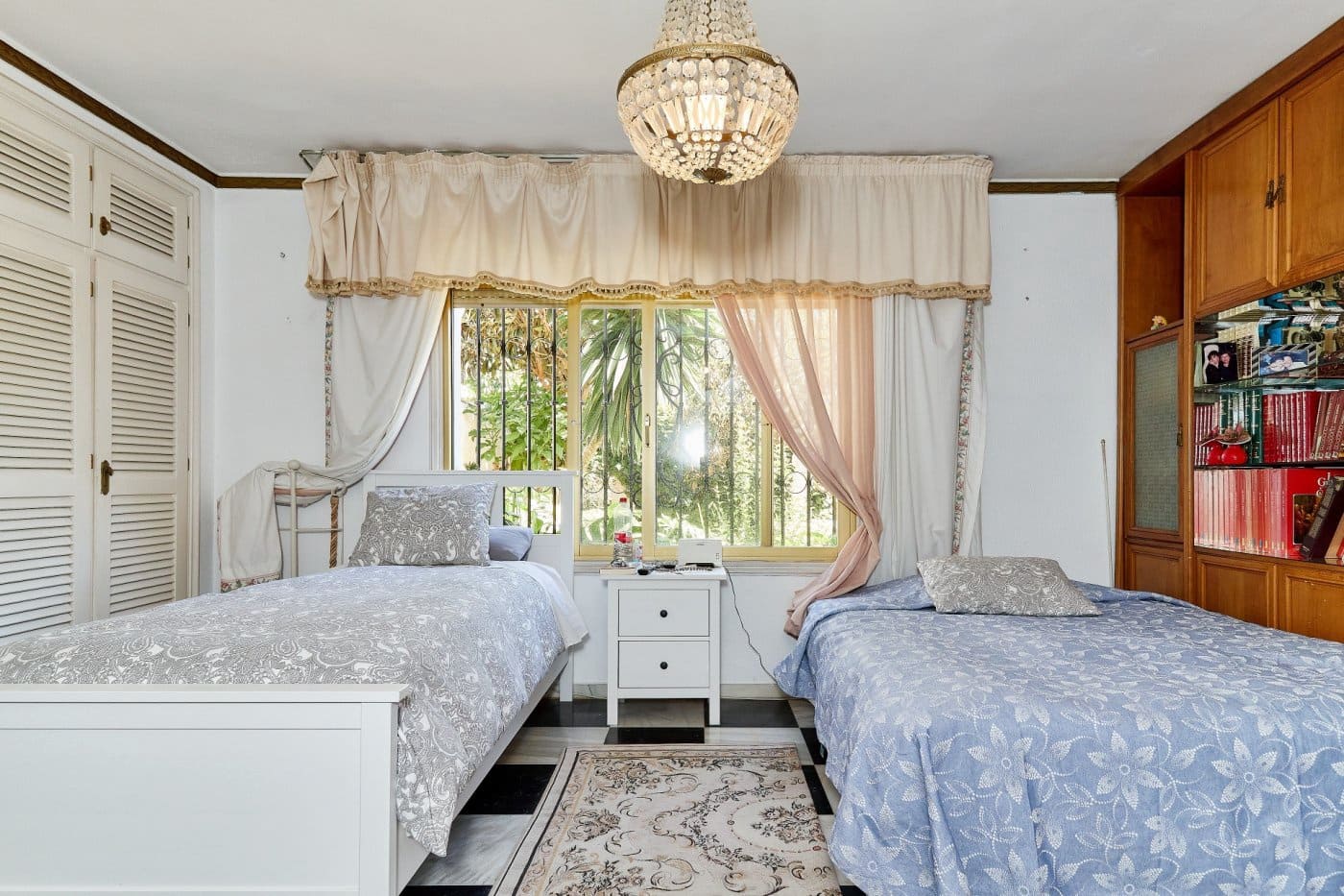 8 soveværelse Villa til salg i Marbella med swimmingpool garage - € 1.765.000 (Ref: 7284409)