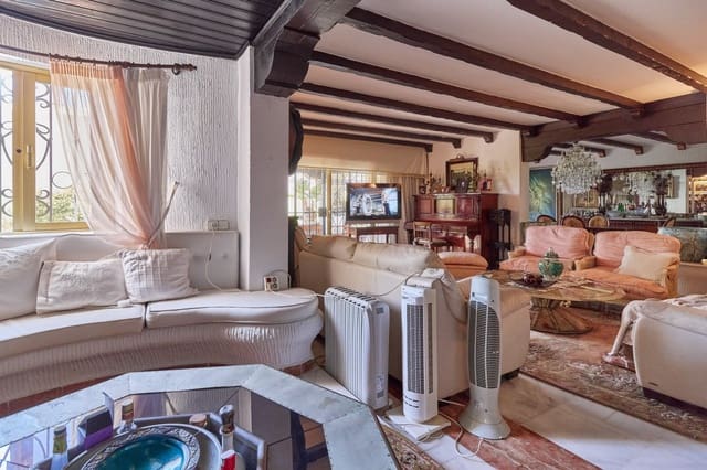 8 soveværelse Villa til salg i Marbella Centro, Marbella med swimmingpool garage - € 1.765.000 (Ref: 7284409)