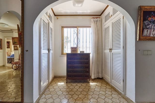 8 soveværelse Villa til salg i Marbella Centro, Marbella med swimmingpool garage - € 1.765.000 (Ref: 7284409)