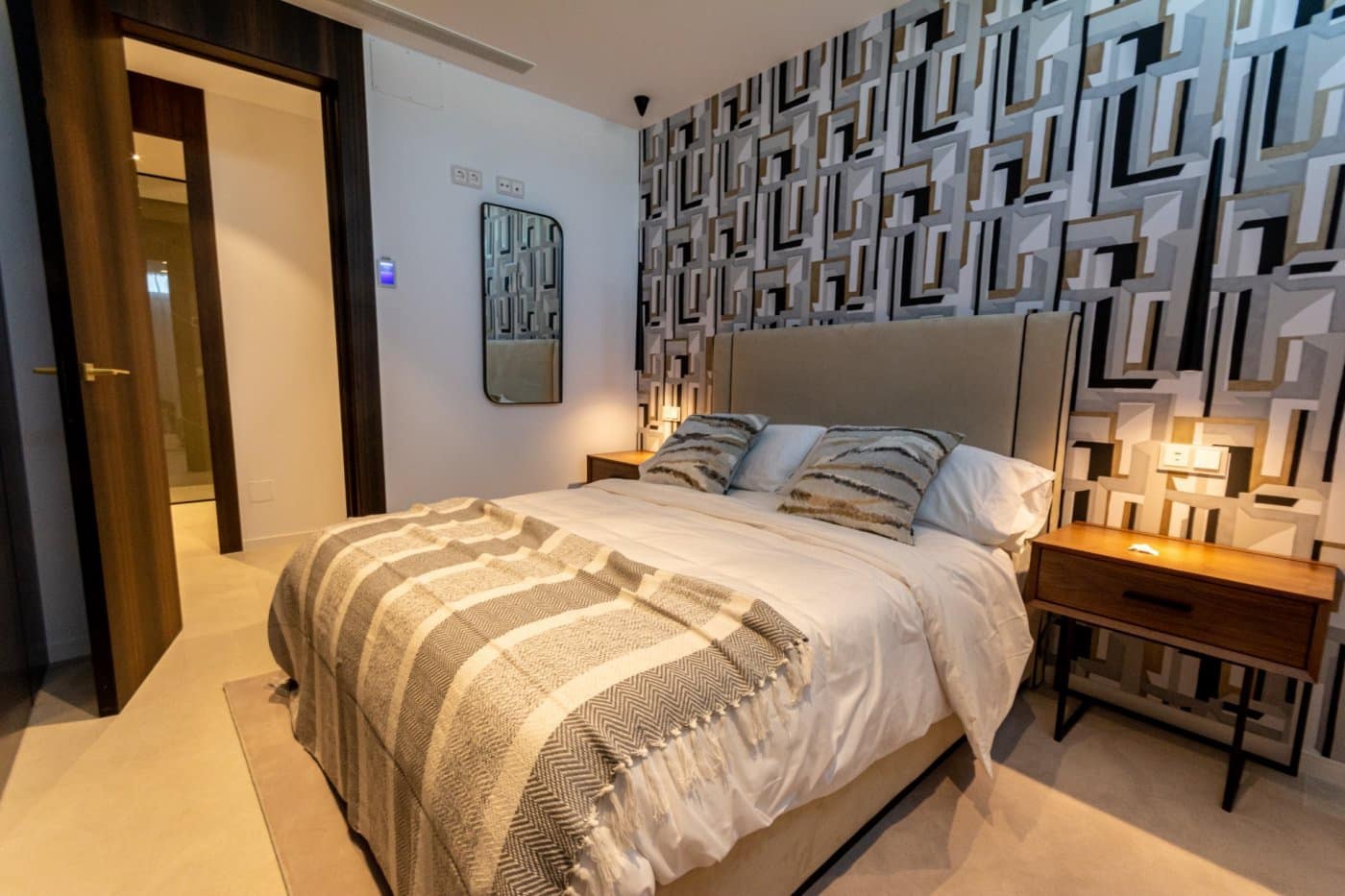 4 bedroom Villa for sale in Nueva Andalucia with pool garage - € 2,600,000 (Ref: 7284428)